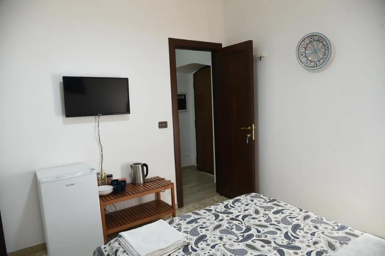 Corte Trecantaia 11 Holiday Hotel Bari Vendégház