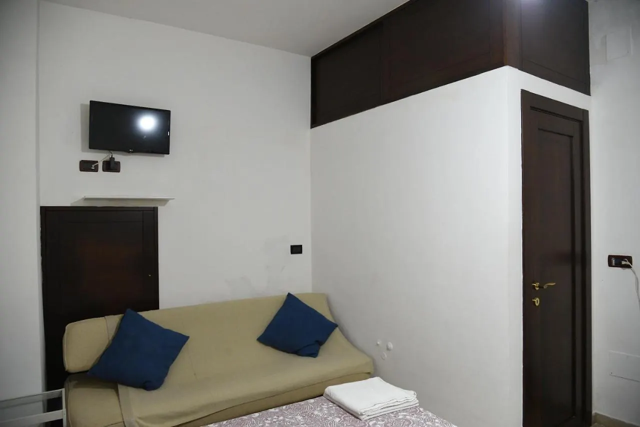 Corte Trecantaia 11 Holiday Hotel Bari 0*,  Italy
