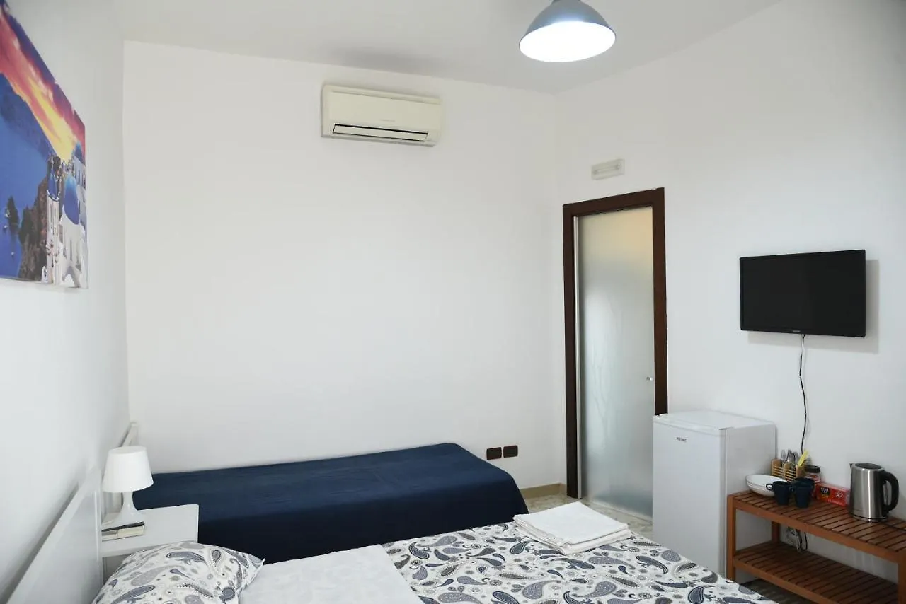 Corte Trecantaia 11 Holiday Hotel Bari 0*,  Italy